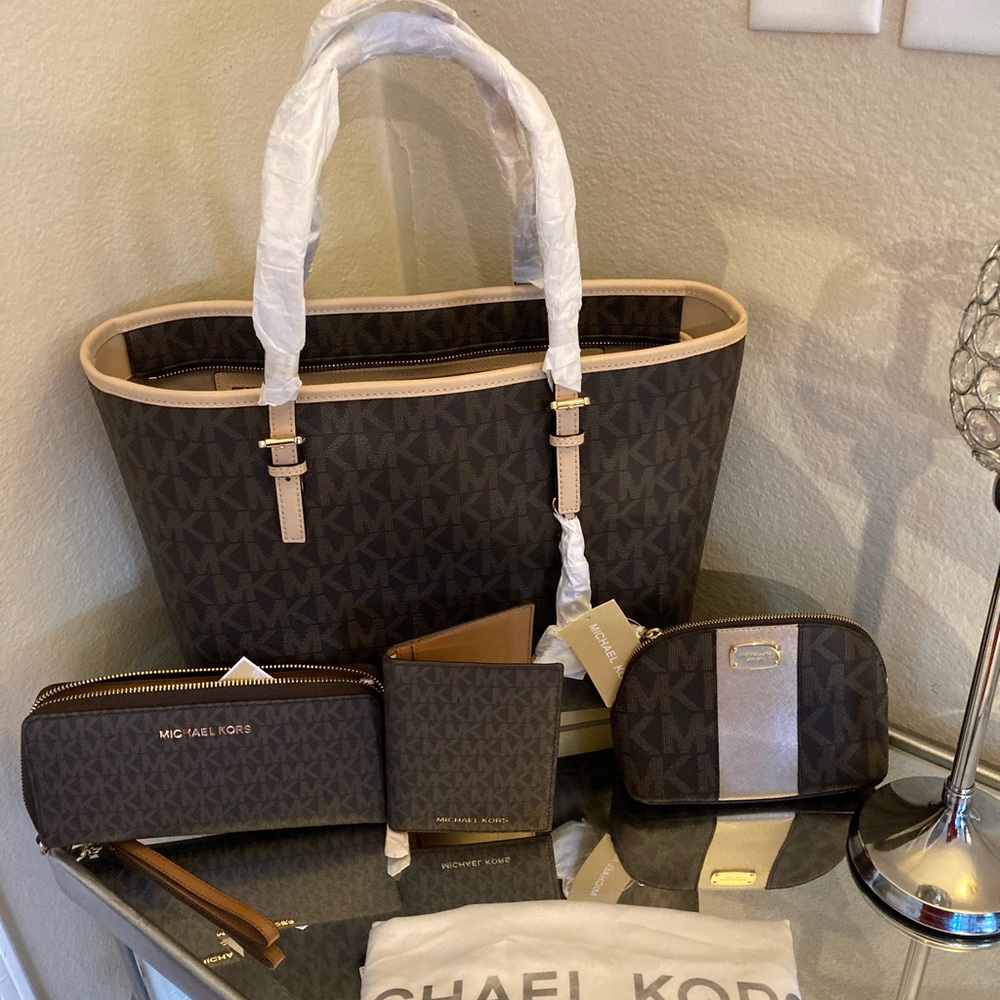 MICHAEL KORS 5PC SET